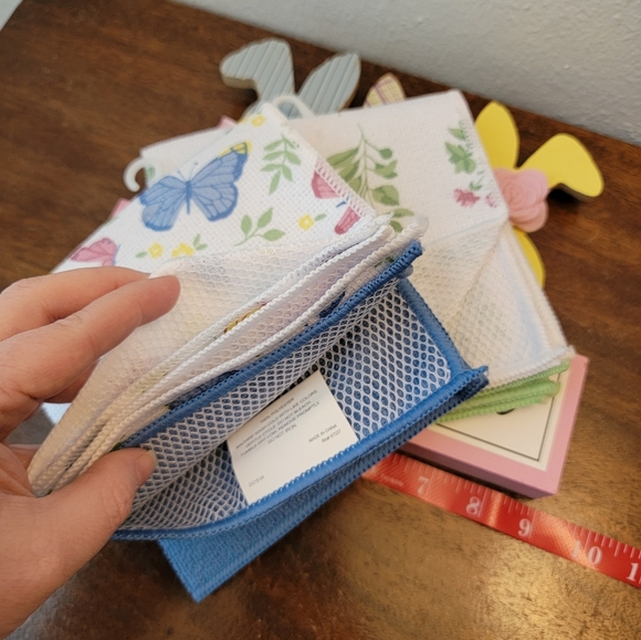 Easter Decoration & Kitchen Dishcloth Set Spring Bunny Butterfly Herbs Pastels - Picture 4 of 7